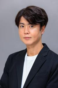 ビジネススタイルにも◎爽やかセンターパート