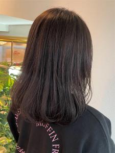 ダークアッシュ×ふんわりセミディ - e.m.a PREMIUM BEAUTY SALON掲載