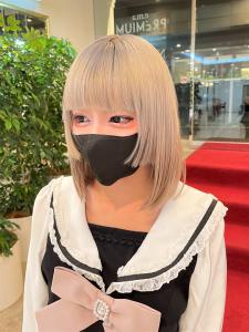 ホワイトブロンド×顔周りカット - e.m.a PREMIUM BEAUTY SALON掲載