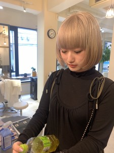 ペールベージュカラー - RoLLy hair design hiroshima掲載