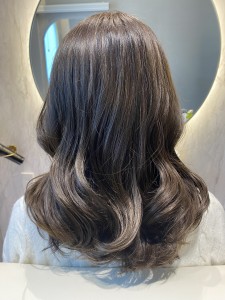 ミディアム×グレージュカラー - answer BEAUTY SALON掲載