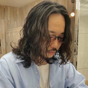 メンズロン毛大人色気パーマ