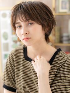 外国人風ウルフナチュラルマッシュショート　ニュアンスカラー
