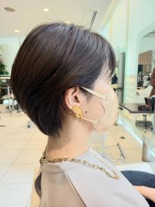 大人丸み耳かけショートボブ - M KOZO hair 東京駅PCP丸の内店掲載