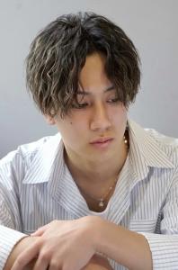 センターパート　スパイラルパーマ - メンズヘア整形サロン GOALD 名古屋 栄掲載