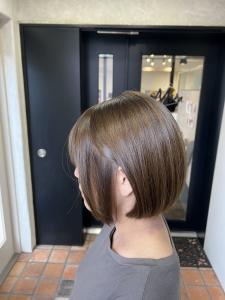 Olive Beige with  Bob - Mora 神楽坂掲載