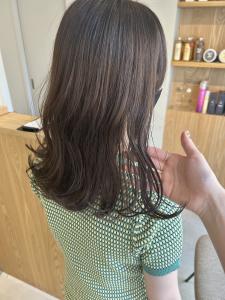 透明感アッシュグレージュ - トリート ヘアデザイン船堀店掲載