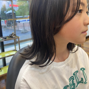 肩先で弾むカールが可愛らしさの秘訣！ - HELLO'S SOIN 琴似店掲載