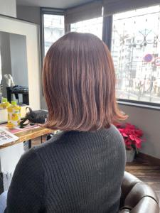 白髪染め可・ピンクベージュカラー・切りっぱなしミディアムボブ - hair＆make egerie掲載