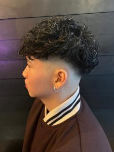 スキンフェード　ツイストスパイラルパーマ　波巻き - THIS IS BARBER 2nd掲載