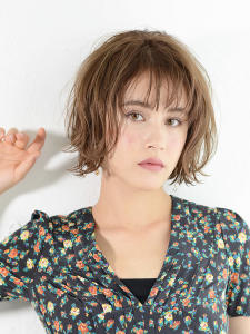 秋のゆるふわボブ - HAIR & MAKE EARTH 本庄早稲田店掲載