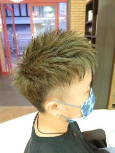 アップバングショート - HAIR & MAKE EARTH 高田馬場店掲載
