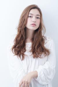 大人キレイ×流行りピンクベージュカラー - beauty tanaka 代々木駅前店掲載
