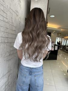 ふんわりカールヘルシースタイルルーズヘアミルクティー2290 - prize 池袋【プライズ】池袋西口店掲載