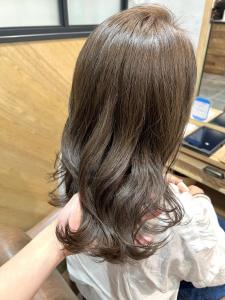カーキベージュ - 半個室型美容室 Sourire 箱崎店掲載