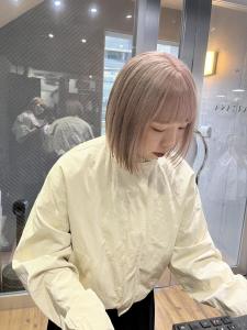 大人可愛いチョコレートモードプリカール外はねボブハイライト - ARCANA 明治神宮前 表参道 原宿掲載