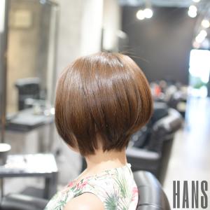 【HANS名古屋伏見】夏の日射しを受けて輝くボブカット - HANS 名古屋 伏見掲載