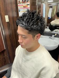 スパイラルパーマ(理容室/メンズ/barber shop新宿 - ヒロ銀座 BARBER SHOP 新宿店掲載