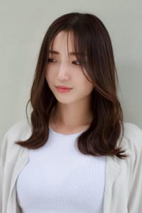 大人可愛い韓国風セミディ - kirak 薬院店掲載