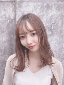 大人可愛い　セミロング　抜け感　大人巻き髪 - Bruder掲載
