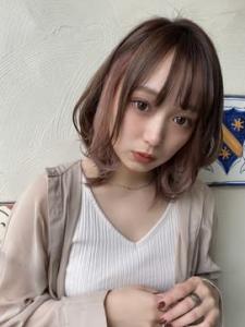 ウルフカット　外ハネ　インナーカラー　イヤリングカラー - Bruder掲載