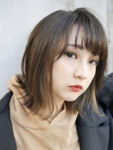 イヤリングカラー ?切りっぱなしボブ　ボブ　インナーカラー - Bruder掲載