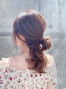 ヘアセット　アレンジ　お団子　アップスタイル　おくれ毛 - Bruder掲載