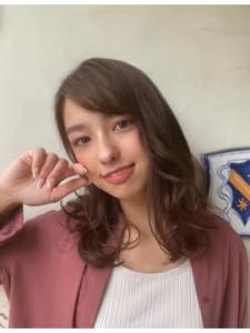 大人巻き髪　エレガント　鎖骨レングス　セミロング - Bruder掲載
