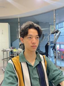 くせ毛活かしセンターパート - FACE。石川町掲載