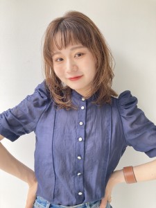 内巻き　ニュアンスウェーブ - BUZZ bee 自由が丘掲載