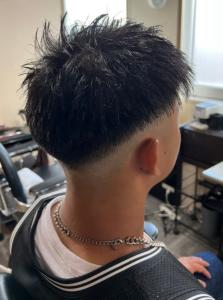 フェードカット 束感ショート 黒髪 アップバング 【札幌】 - THIS IS BARBER掲載