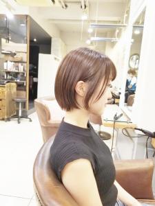 小顔ショートボブアッシュブラウン耳掛け【横浜】5 - Neolive aim 横浜店掲載