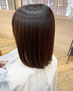 髪質改善ストレートでツヤツヤに - Visees de NAKAO掲載