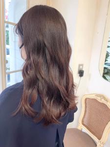 イルミナカラーで傷まない艶髪ロングヘアコアミートリートメント - CHAINON掲載