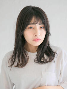 三軒茶屋_レディース_セミロング_ブラック_コテ巻き_小顔 - HAIR & MAKE EARTH 三軒茶屋店掲載