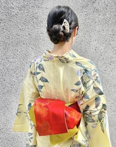 浴衣まとめ髪ヘアセット　タイトヘアアレンジ - MANOHARU掲載