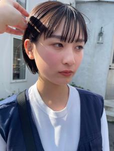 丸みショートボブ ワイドバング ブリーチなしシルキーベージュ - canoe 博多ミスト店掲載