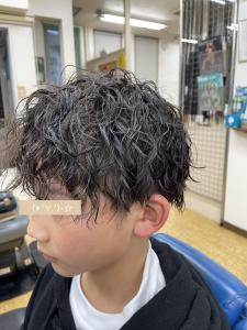 ツイストスパイラルパーマ - CUT CLUB 髪切虫掲載