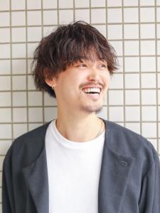 大人　濡れ髪　マッシュ　縦落ちパーマ - N.BARBER HIROO掲載