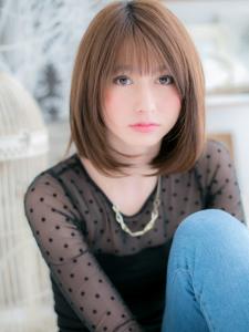 大人かわいいインナーカラー前下がりボブ　シルキーベージュ - mod's hair【モッズヘア】越谷/越谷西口店掲載