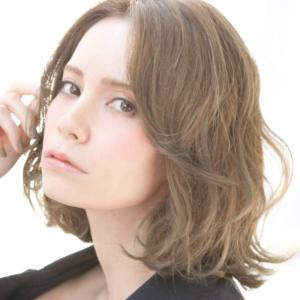 大人可愛いｘナチュラルｘウェーブ - 1％er professional掲載
