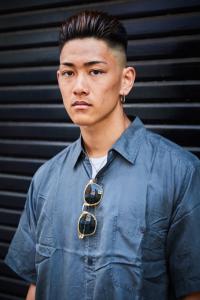 スキンフェードバーバースタイル刈り上げメンズオールバック - men's salon dot. lien掲載