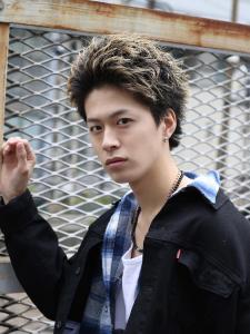 大流行スパイキーショート　骨格矯正カット - men's salon dot. lien掲載