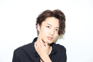 かき上げスパイラルパーマウルフ - men's salon dot. lien掲載