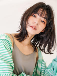 大人可愛い☆20代30代40代黒髪レイヤーウルフスタイル透明 - shell吉祥寺【白髪ぼかし/ハイライト/髪質改善/縮毛矯正/ショート】掲載