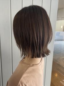 外ハネショートボブ レイヤーカット デザインカラー - anon掲載