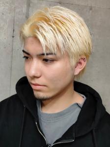 ハイトーン ブリーチ 束感ショート アップバング - MEN'S SALON alfRed 平針店掲載