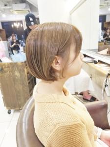 20代～40代小顔ショートボブアッシュブラウン耳掛け6 - Neolive aim 横浜店掲載