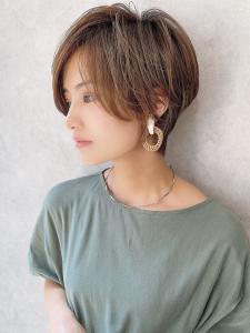 大人可愛い小顔ひし形クビレ丸みボブ20代30代大人ショート - &STORIES掲載