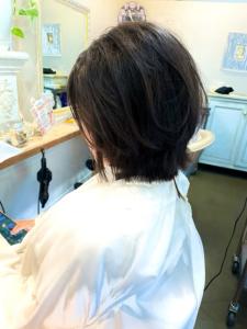 重軽レイヤー外ハネボブ - MIENE Hair【髪質改善 × 本格エイジングケア専門】掲載